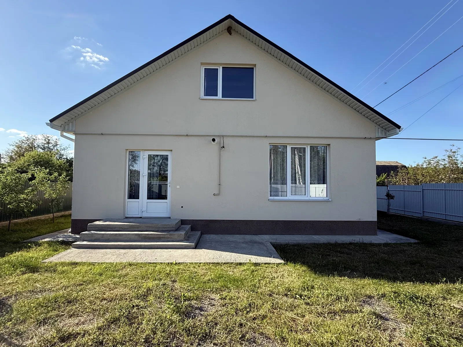 Будинок, Славне: газове опалення, свердловина, біля лісу