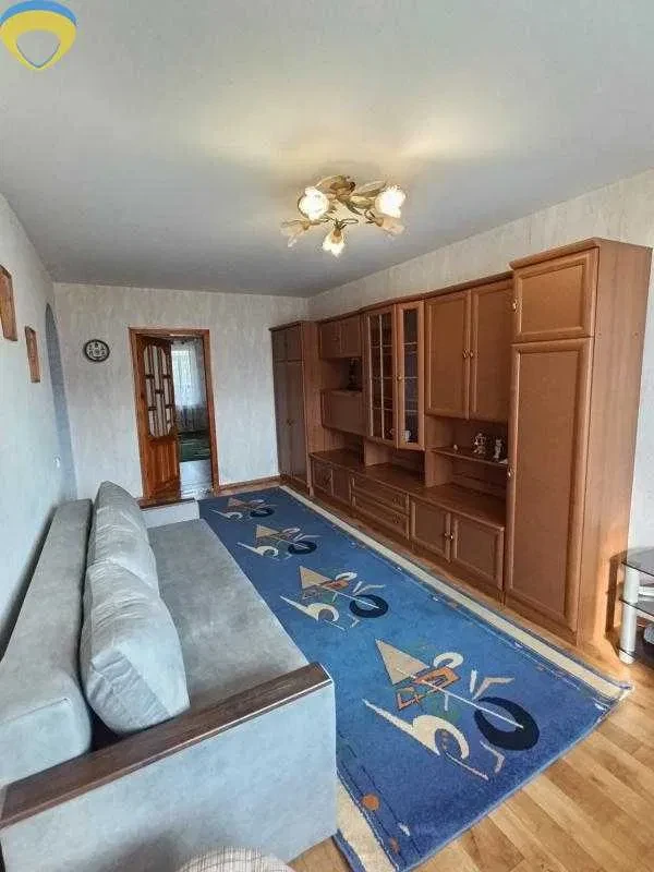 3-кімнатна квартира, Київський: два балкони, косметичний ремонт - фото 2