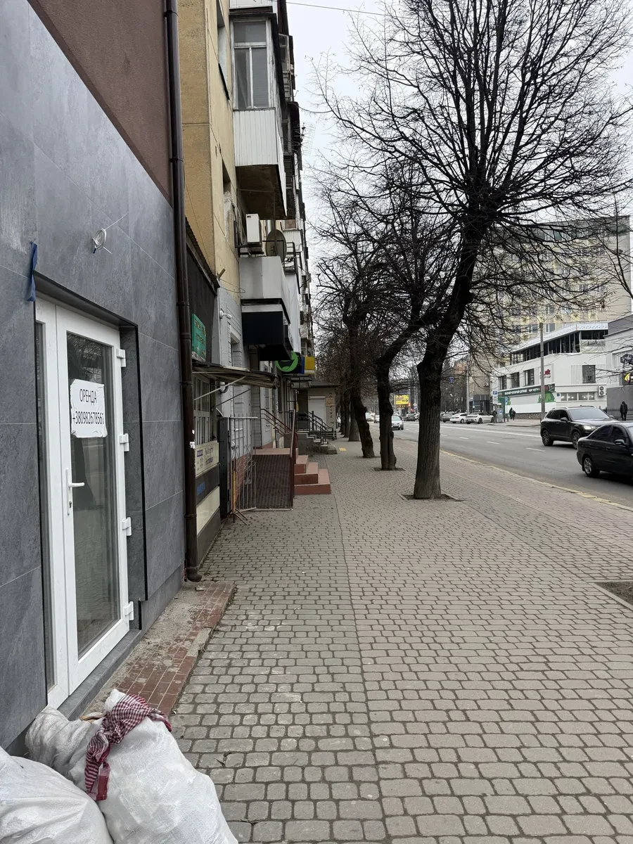 Приміщення, Івано-Франківськ: власний санвузол, свіжий ремонт - фото 2
