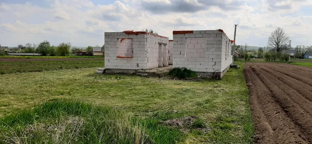 Ділянка 15 соток, Сторожинець: недобудова, електрика та вода - фото 3