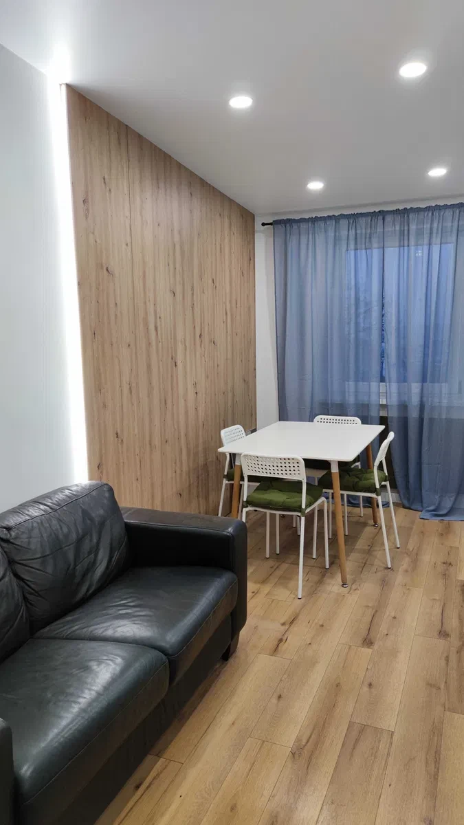 2-кімнатна квартира, Трускавець: вид на Карпати, капітальний ремонт, фото 4