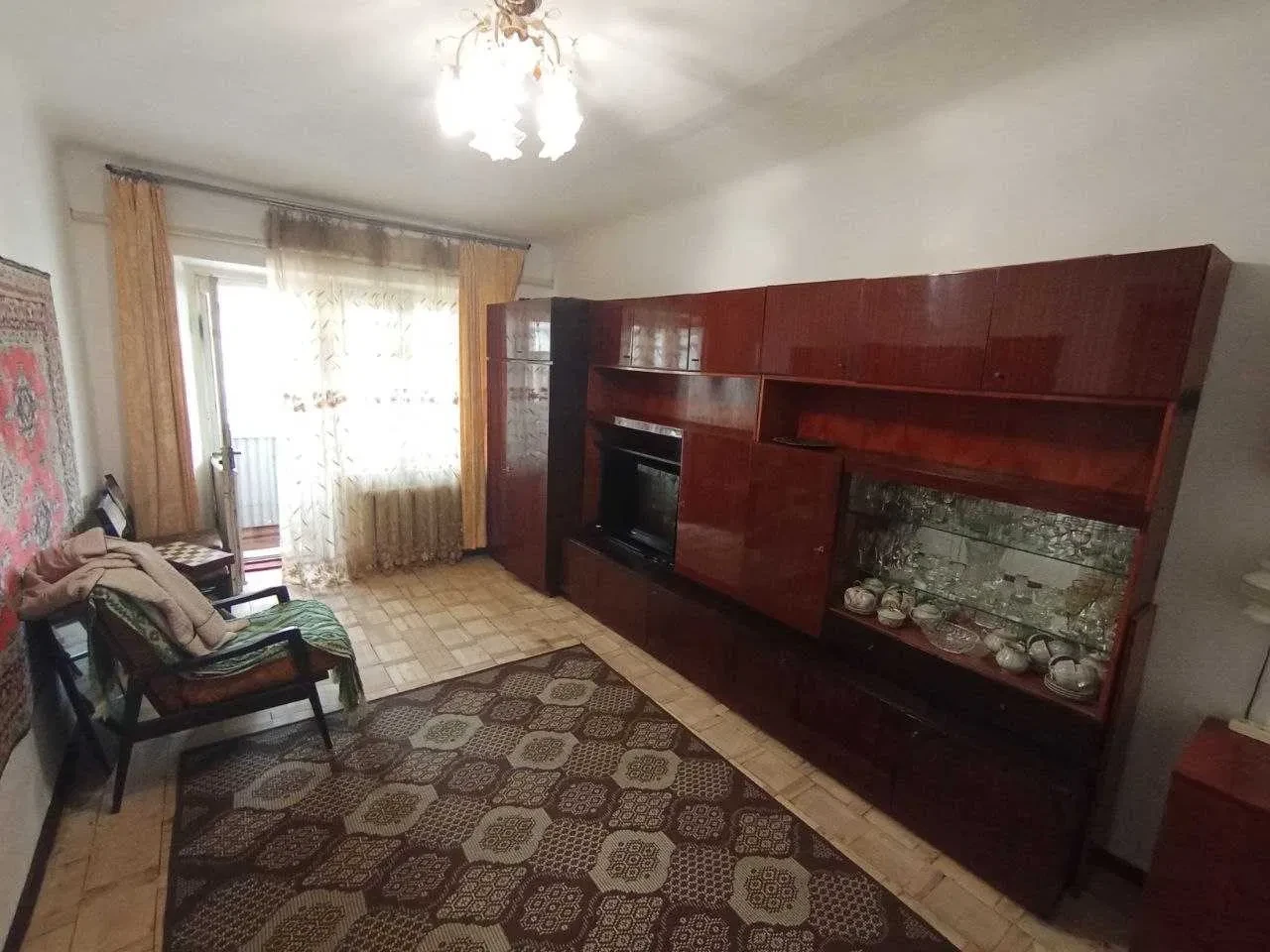 1-кімнатна квартира, Луцьк: тиша в центрі, газова колонка, під оренду - фото 4