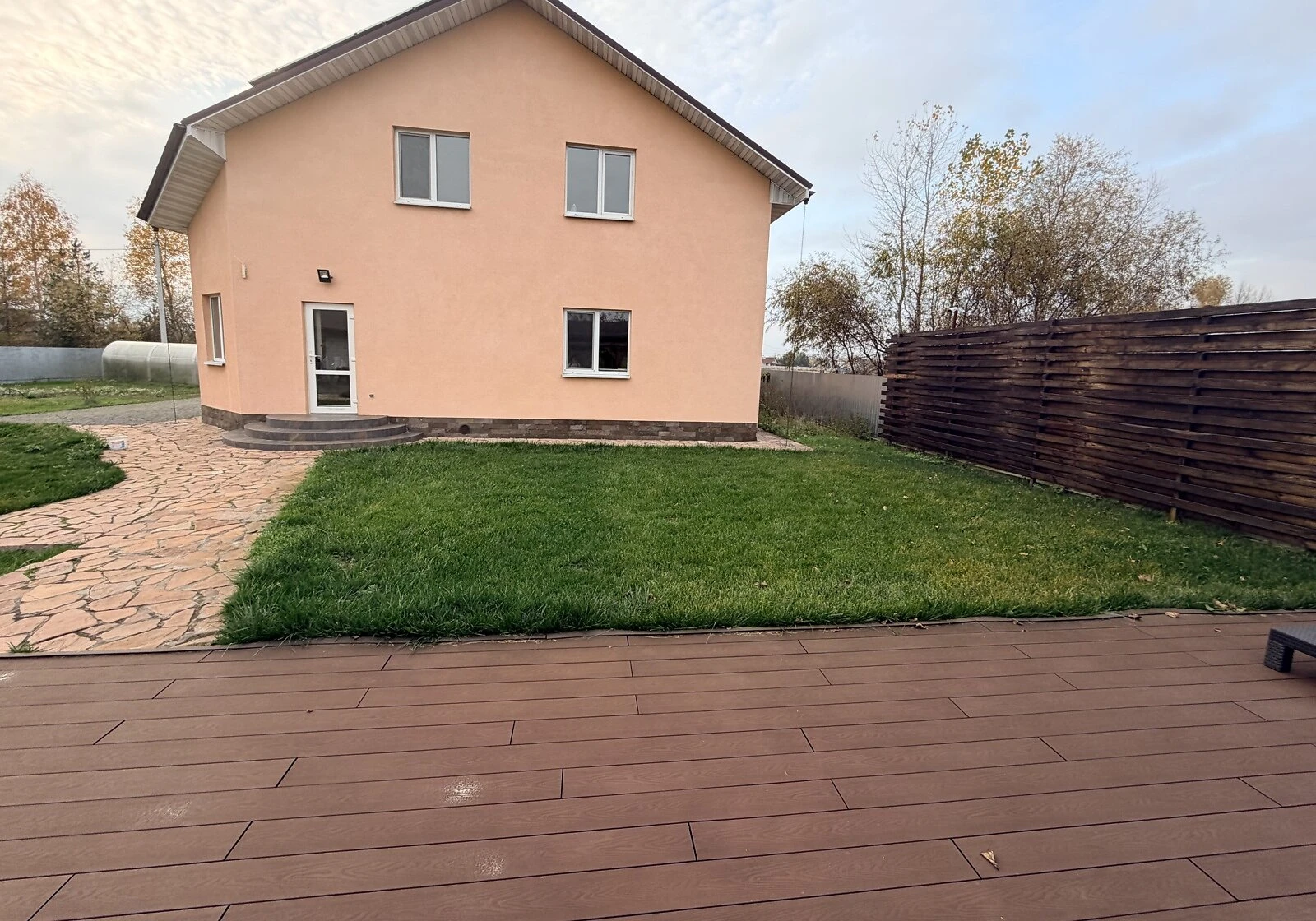 Дом, Рожны: бассейн, беседка - фото 1