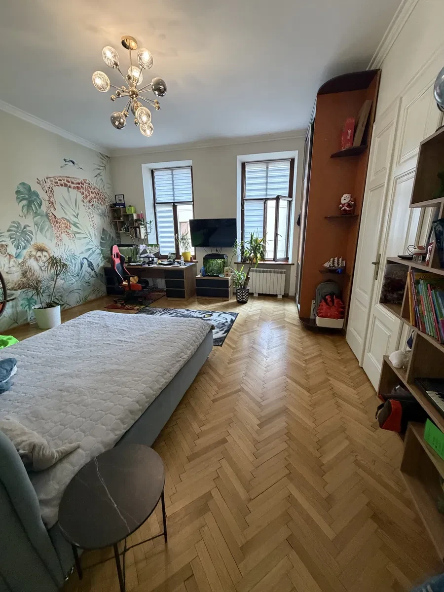 4-комнатная квартира, Черновцы: дровяной камин, летняя терраса, фото 4