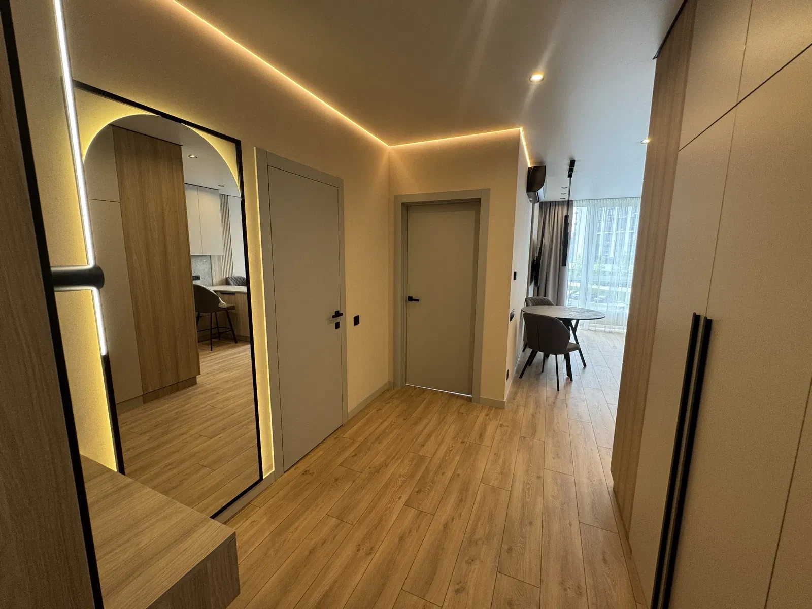 1-кімнатна квартира, ЖК Діброва Парк: перша здача, авторський ремонт - фото 2