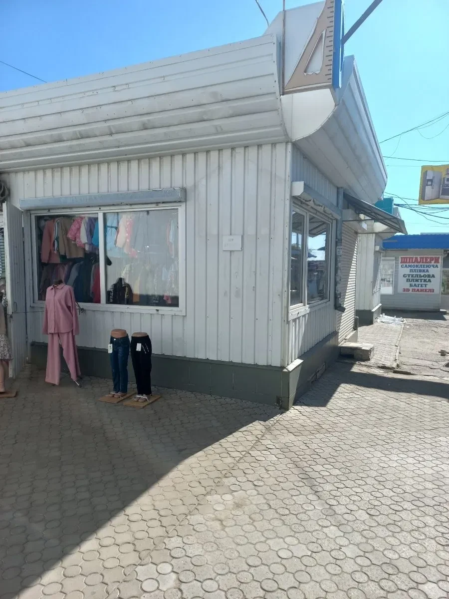 Магазин, Заводський: кутовий, великі вікна, фото 2
