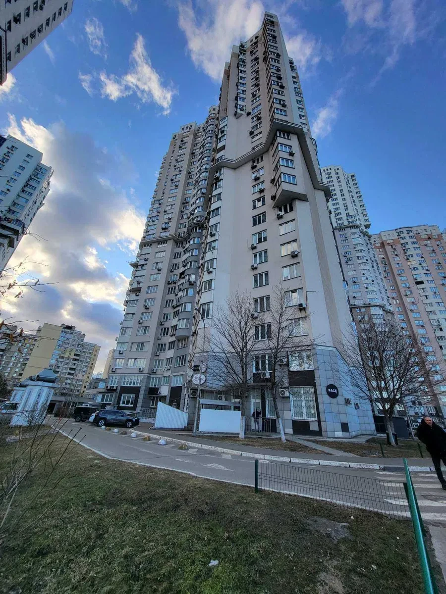 Приміщення, Дарницький: окремий вхід зі сторони метро, цокольний поверх - фото 2