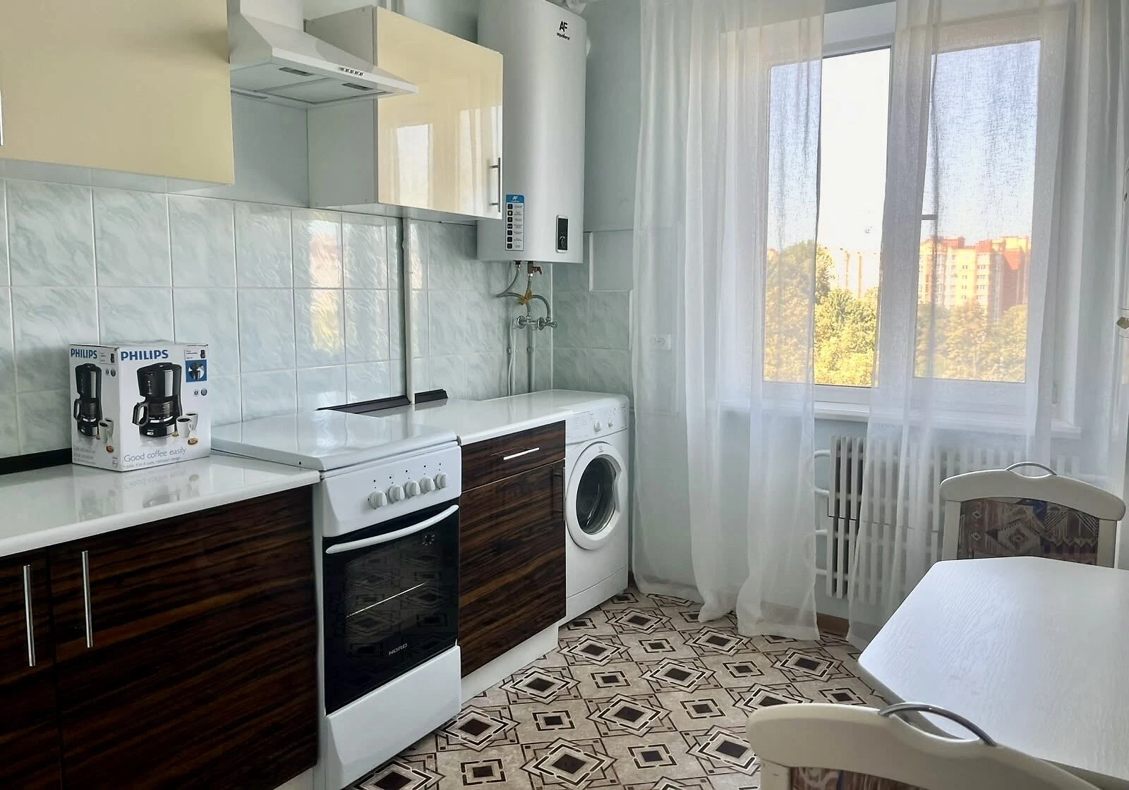 2-кімнатна квартира, Молодіжний: тепло, вода і газ без світла - фото 3