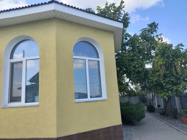 Будинок, Ладижин: 15 соток, гараж і комбіноване опалення