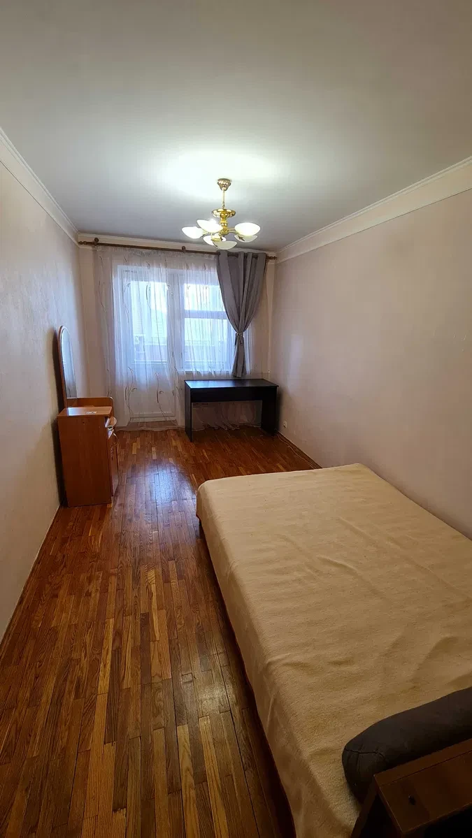 3-кімнатна квартира, Дарницький: метро Осокорки, 3 балкони - фото 5