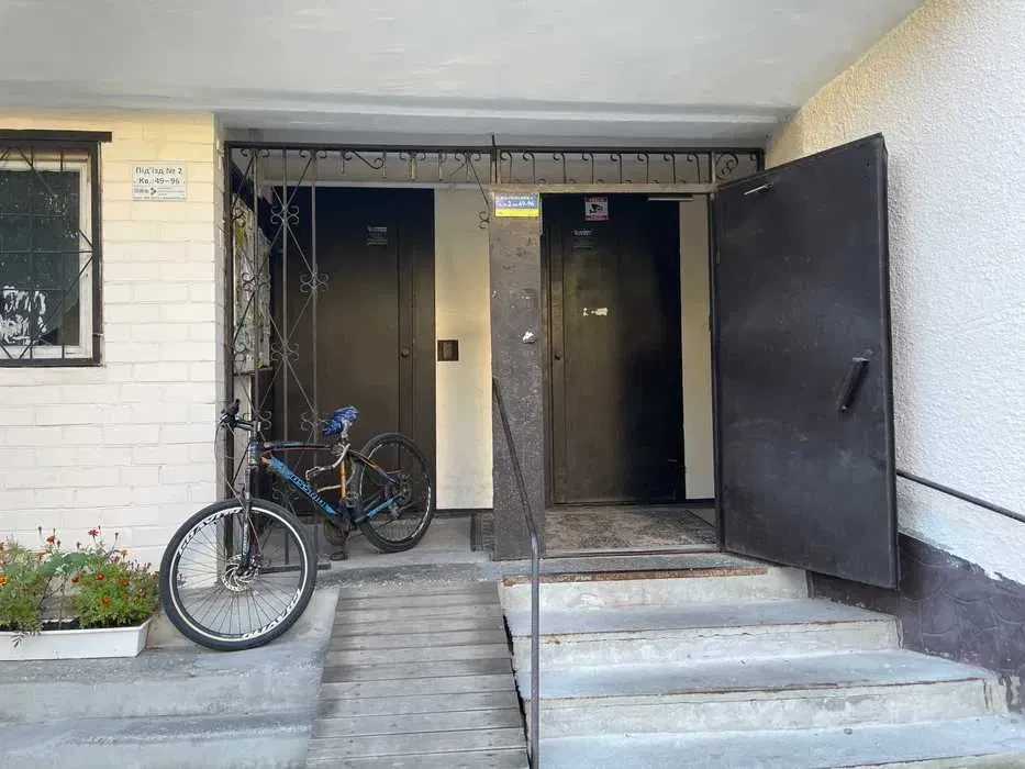 3-кімнатна квартира, Софіївська Борщагівка: еркер 12 м², видова, фото 5