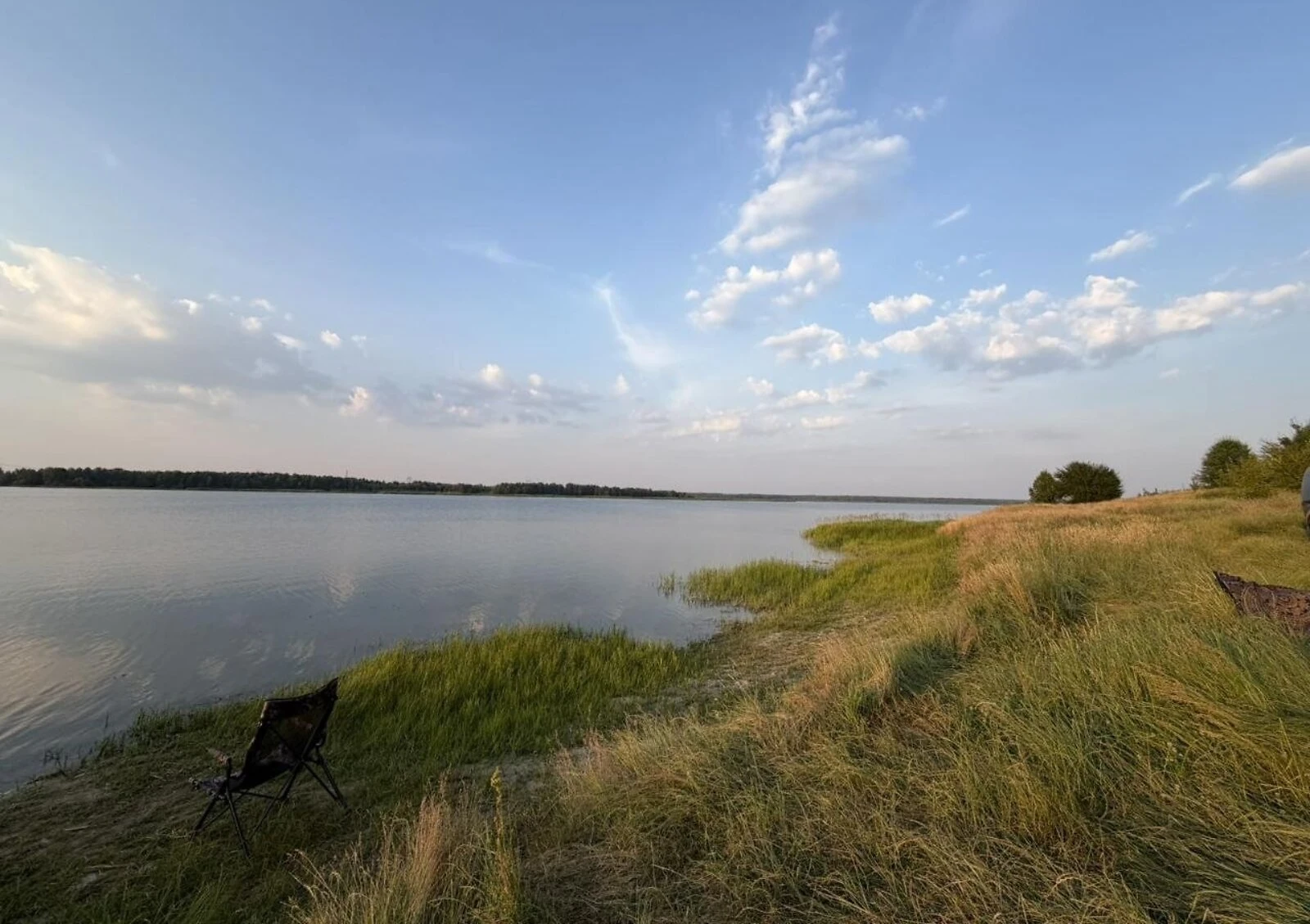 Участок 10 соток, Щеплоты: природное озеро, под гараж