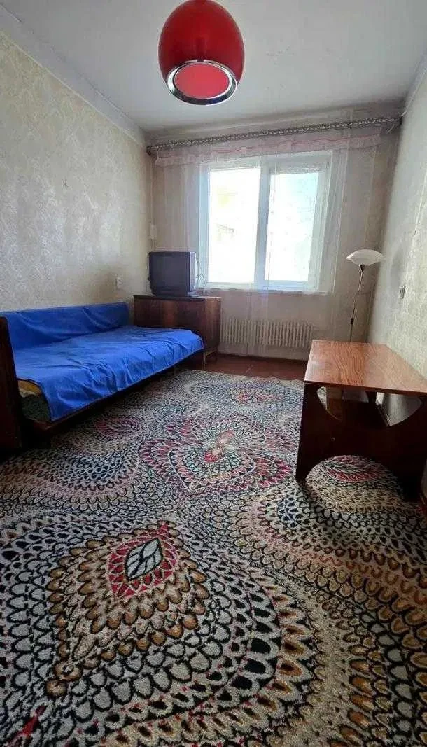 3-кімнатна квартира, Шевченківський: стан жилий, метро Перемога 5 хв, фото 2