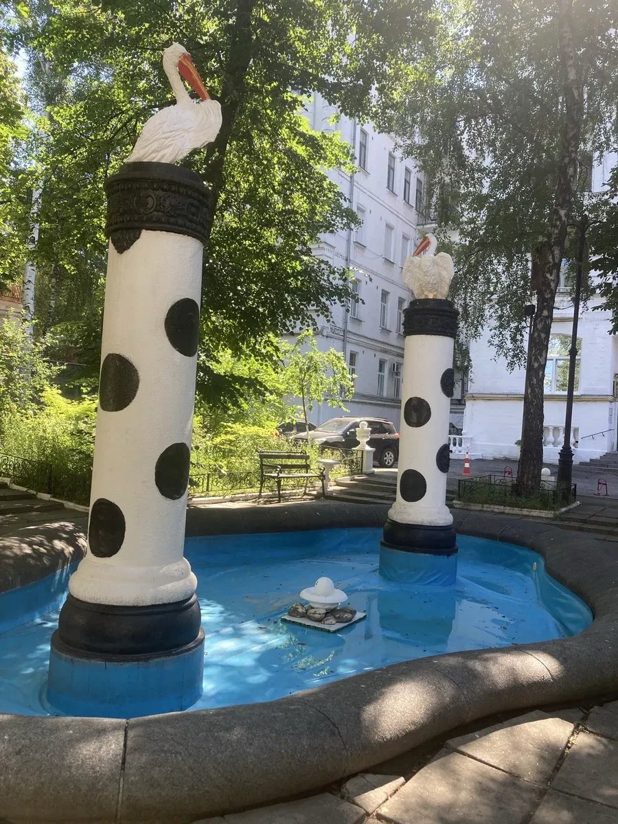 2-кімнатна квартира, Печерський: укриття 20 м, паркомісце, другий рівень
