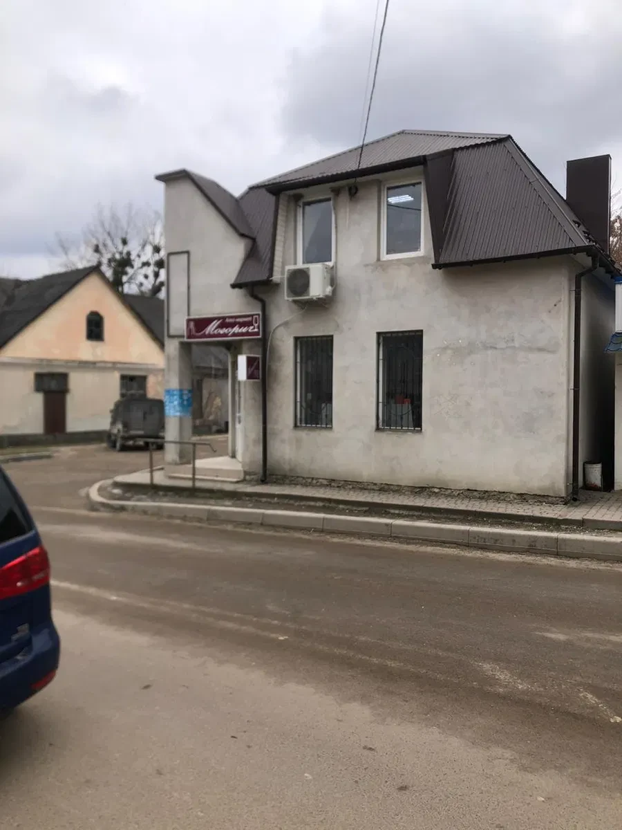Приміщення, Збараж: під магазин, аптеку або салон