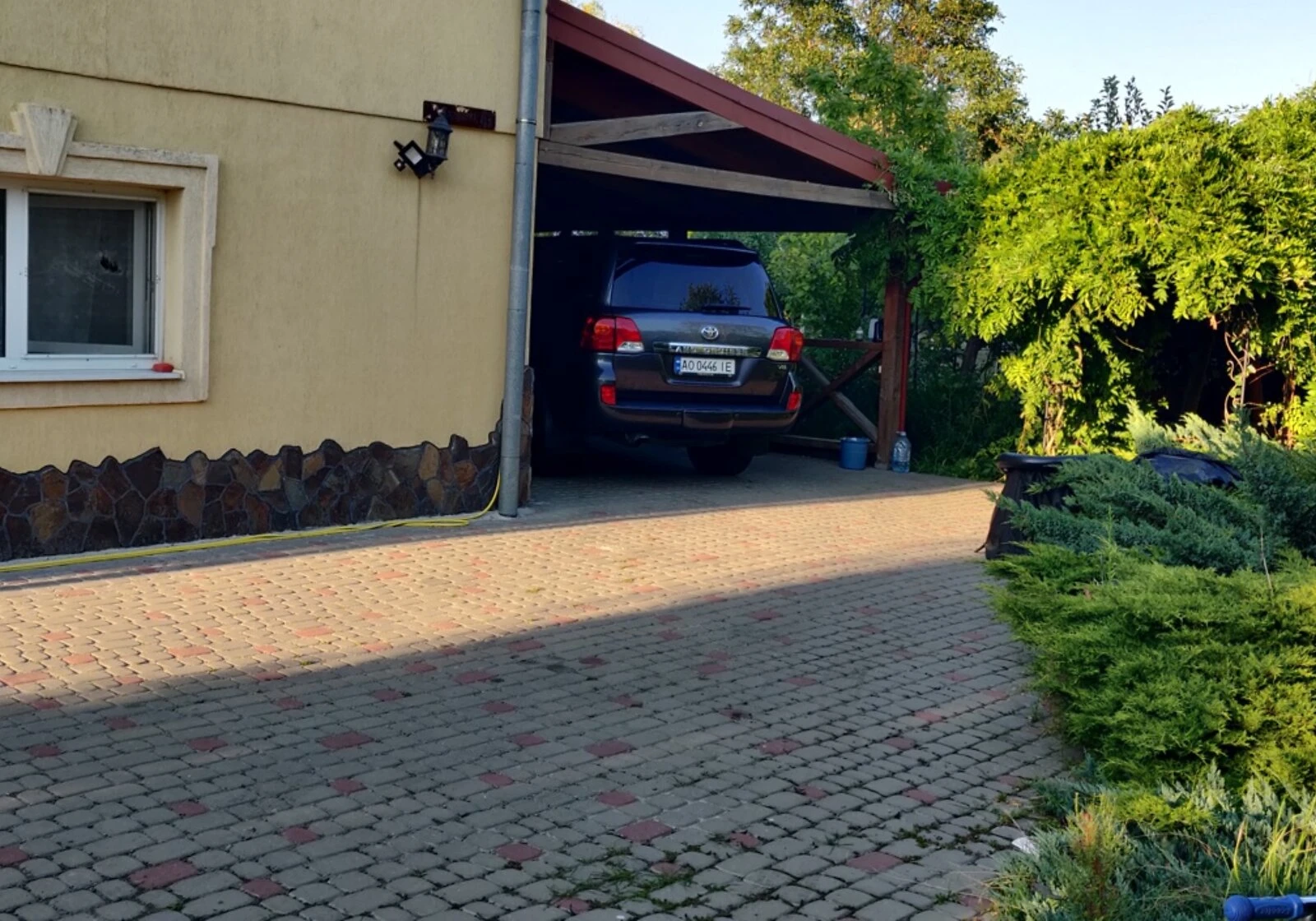 Будинок, Великий Дорошів: веранда, басейн, гараж