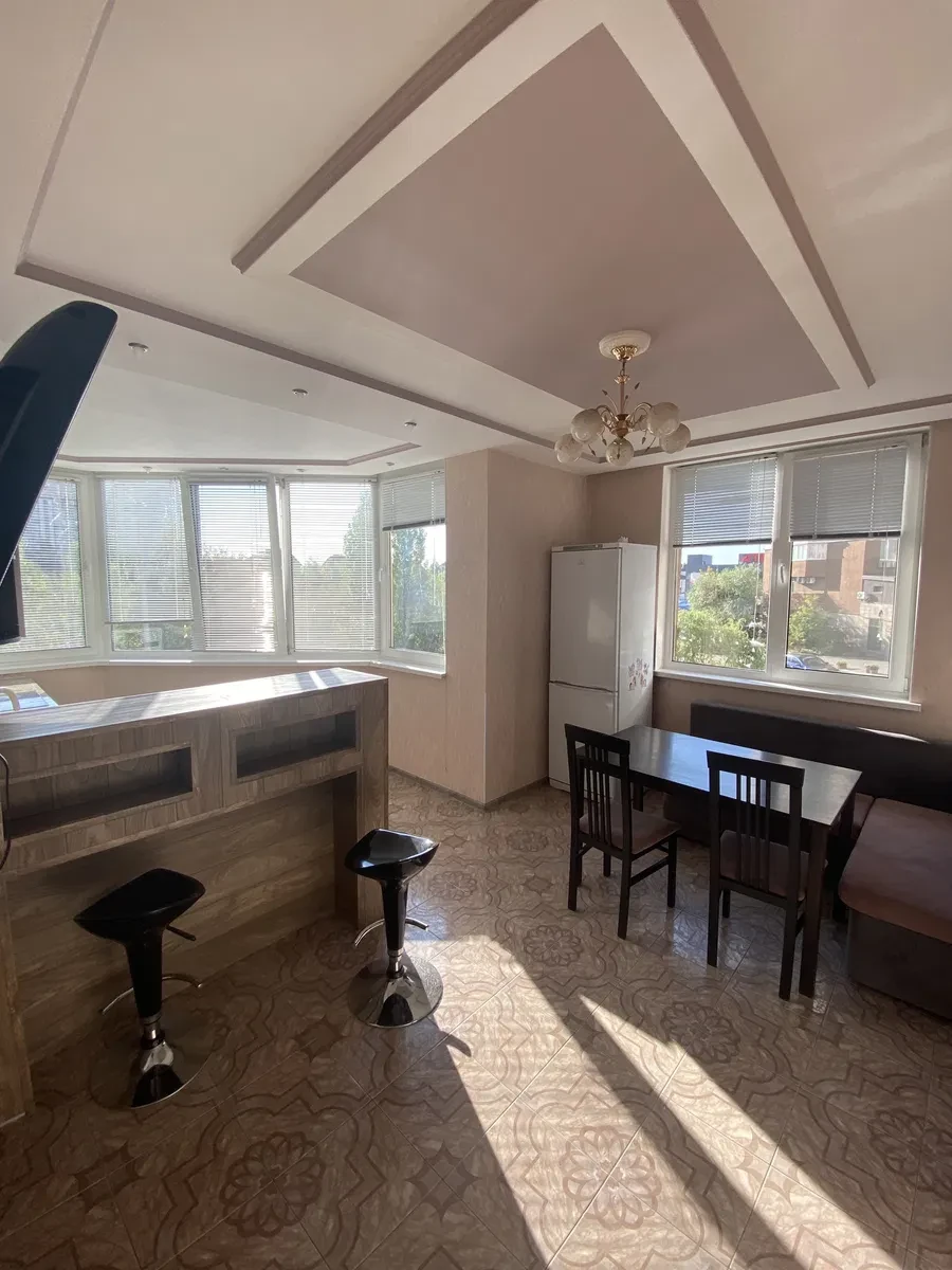 3-кімнатна квартира у ЖК ликo-град: кухня 16 м², кондиціонер, фото 5