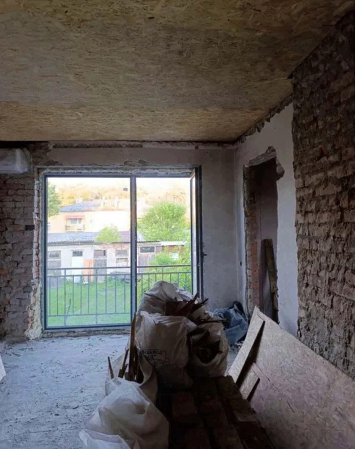 3-кімнатна квартира, Тересва: панорамні вікна, можливий торг, фото 3