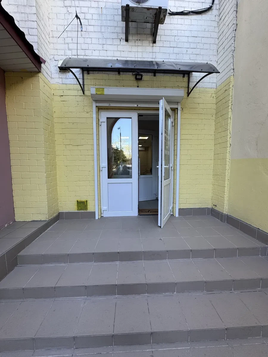 Салон, Дарницький: електростанція на 15 кв, фасадне, 4 місця - фото 2