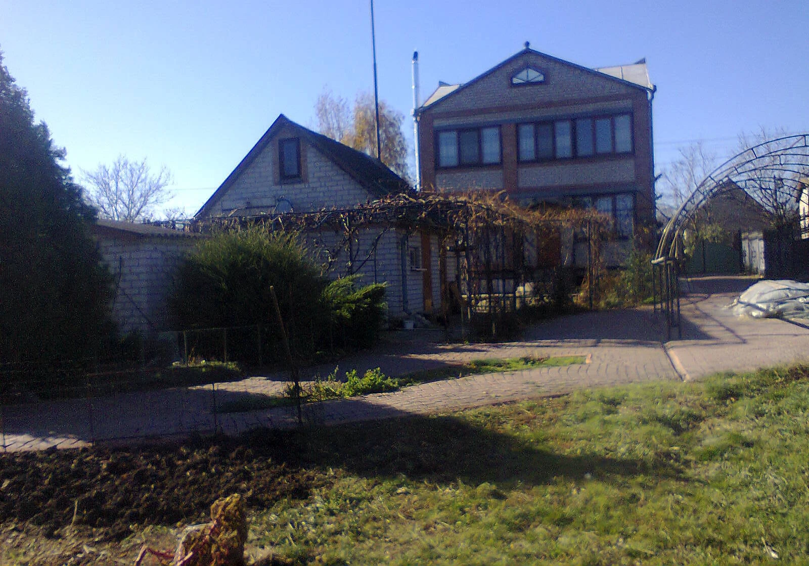 Будинок, Богданівка (Петрове): веранда, бесідка, сад - фото 1