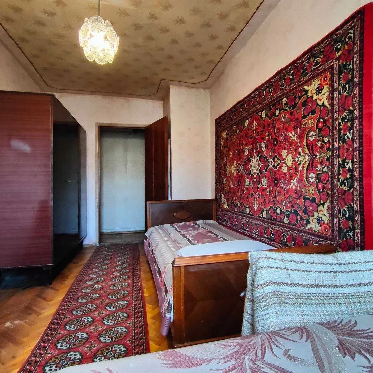 3-комнатная квартира, Павлоград: балкон после ремонта, мебель и техника, фото 4