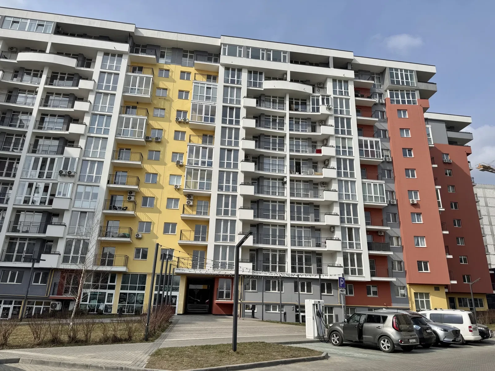 2-кімнатна квартира у ЖК Велика Британія: під ремонт, лоджія