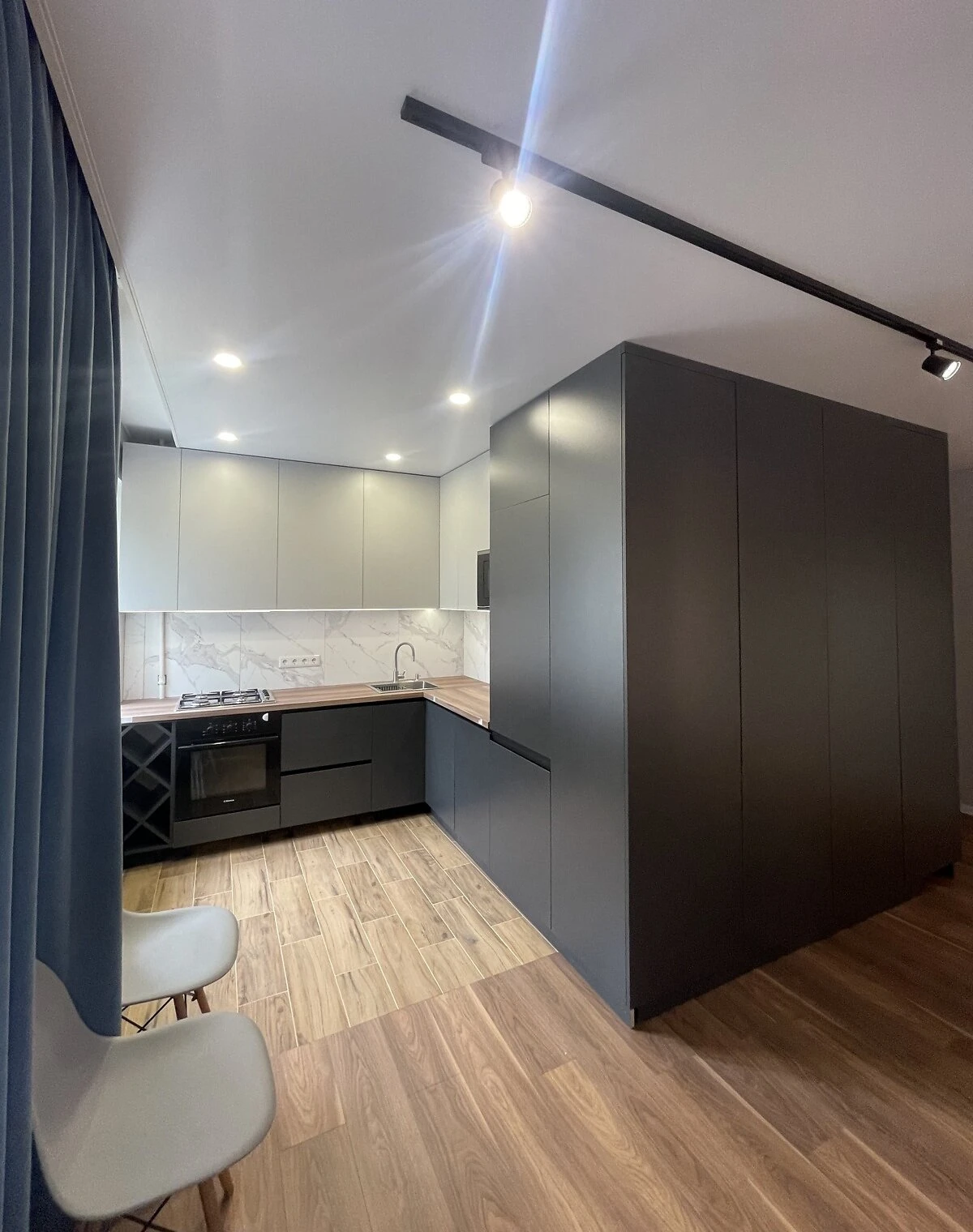 2-кімнатна квартира, Поділ: кухня-студія, газ та інтернет без світла - фото 5