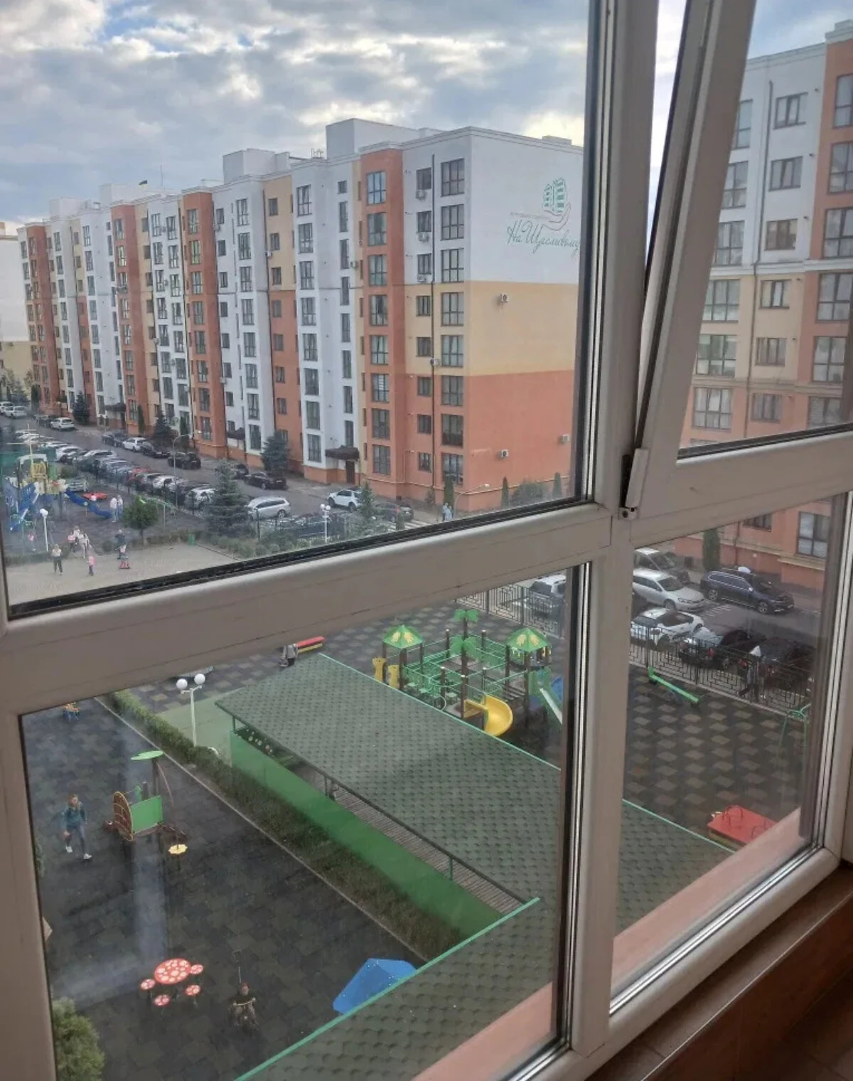 3-кімнатна квартира, Рівне: євроремонт, індивідуальне газове опалення, фото 2