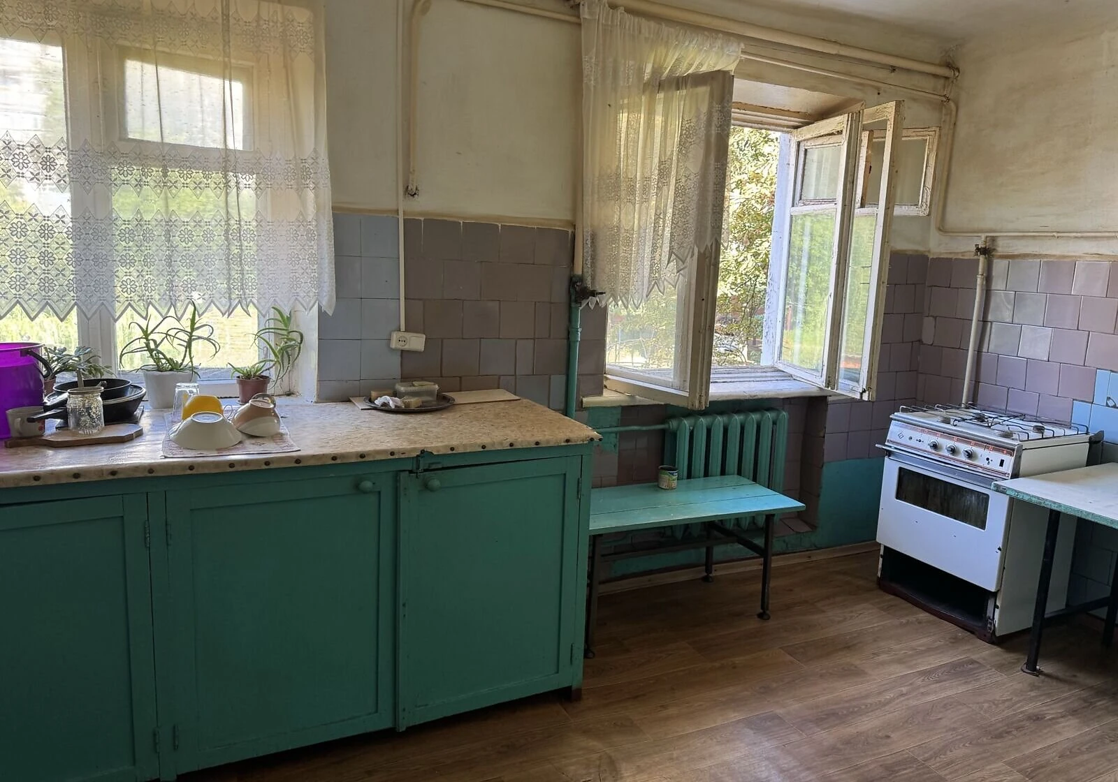 Кімната, Ковпаковський: кухня 23 м², холодильник - фото 1