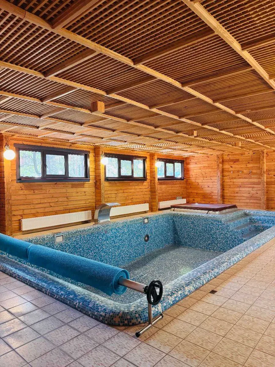 Котедж, Димер: SPA 250 м², генератор 120 кВт, 36 соток - фото 2