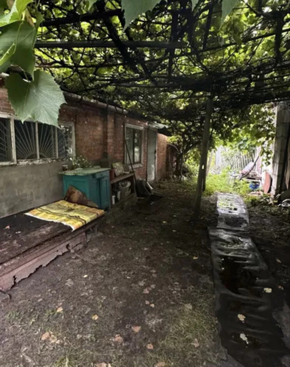 Частина будинку, провулок Будянський: свердловина, сад, сарай - фото 3