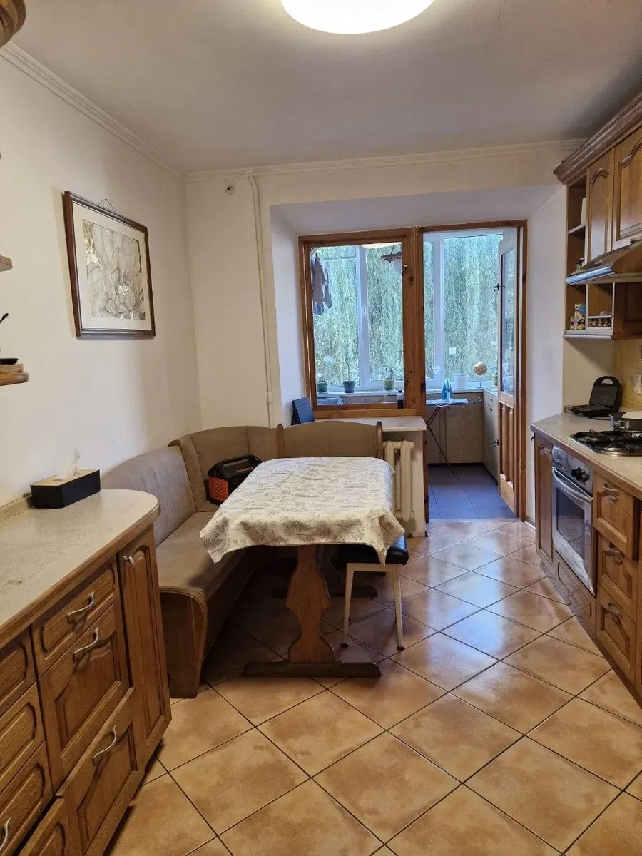 4-комнатная квартира, Франковский: три застекленных балкона, кухня 13,2 м² - фото 2