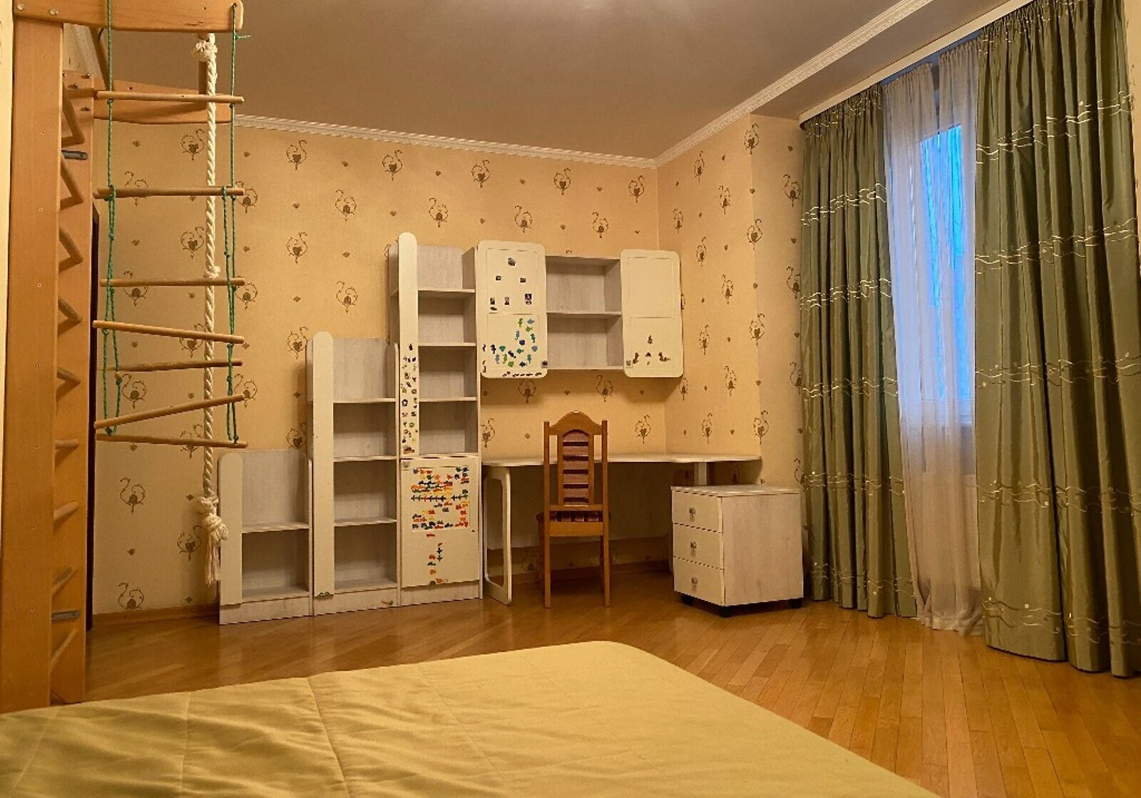 4-кімнатна квартира, Русанівка: кухня-студія, євроремонт, фото 5