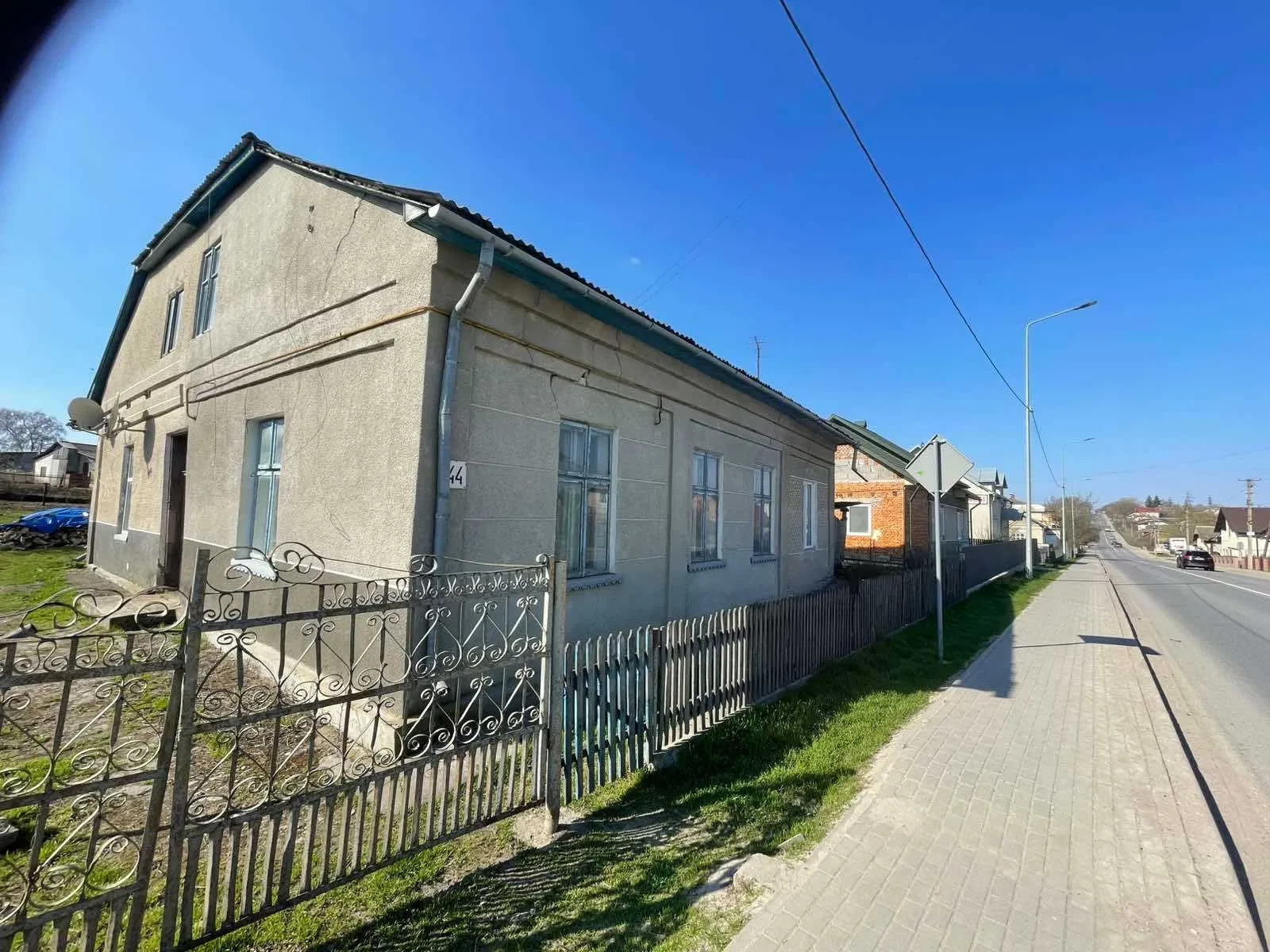 Дом, Толстое: двор, можно под склад, возможен обмен
