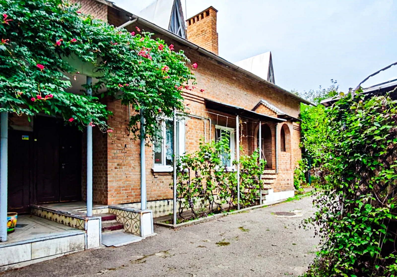 Будинок, Щербані: веранда, 793 м² ділянки, гараж із підвалом - фото 2