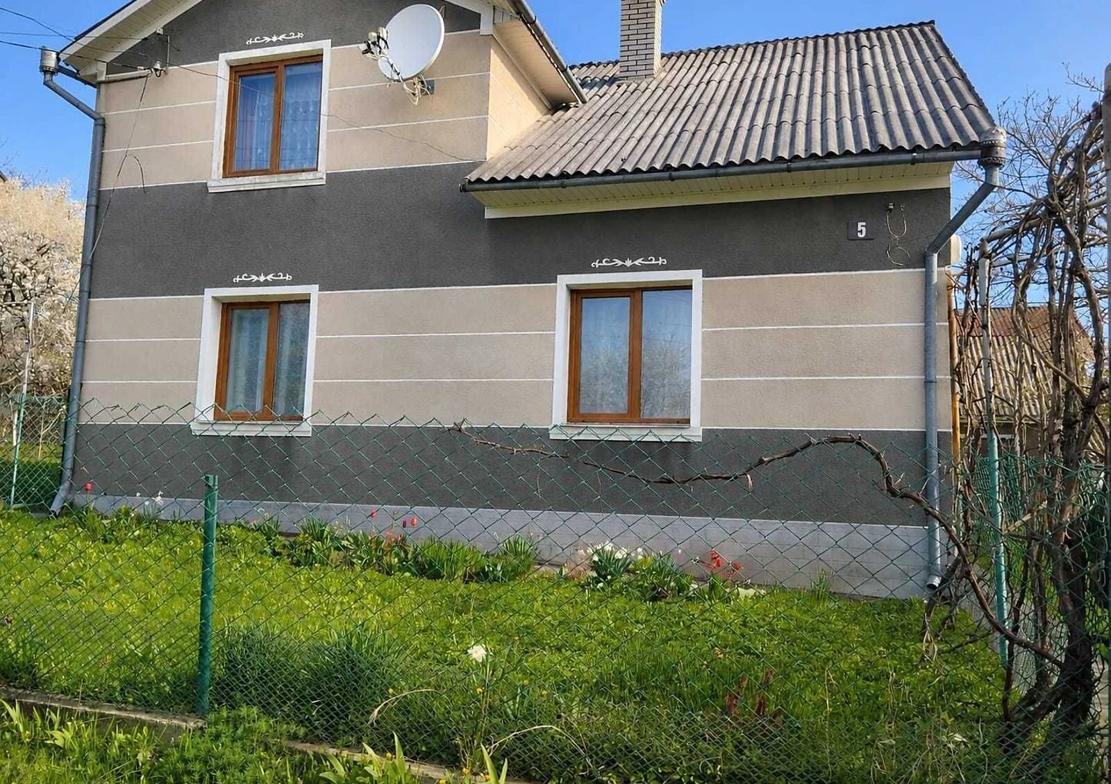 Будинок, Сторожинець: 6 кімнат, 2 поверхи, цегляні стіни - фото 1