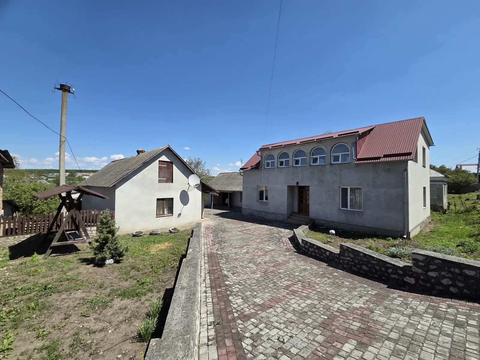 Будинок, Скалат: 50 соток, 2 поверхи, господарські будівлі, фото 1