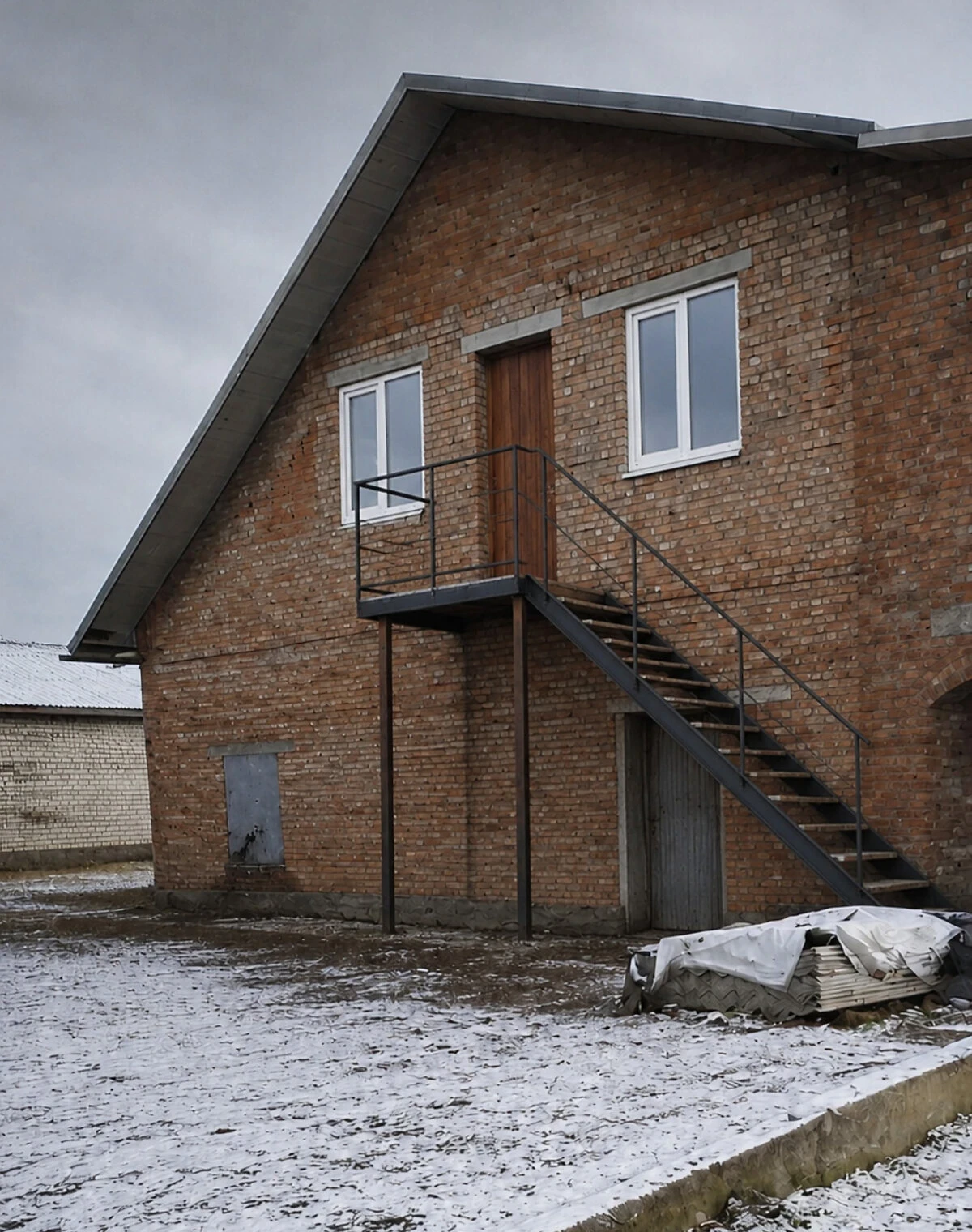Спеціальне приміщення, Виставка: вільне планування, бойлер, стоянка - фото 5
