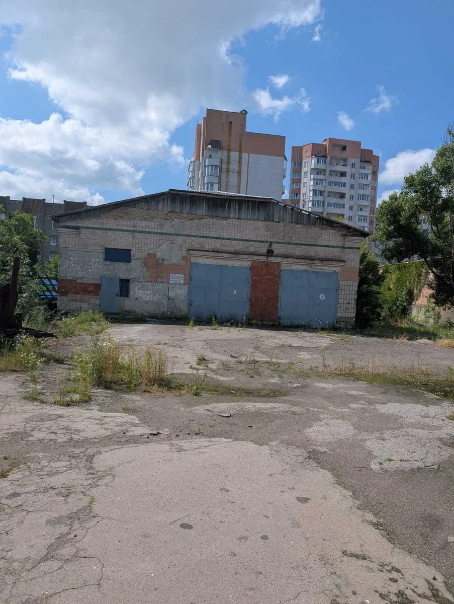 Гараж, Ровно: отдельное здание, автовокзал рядом - фото 2