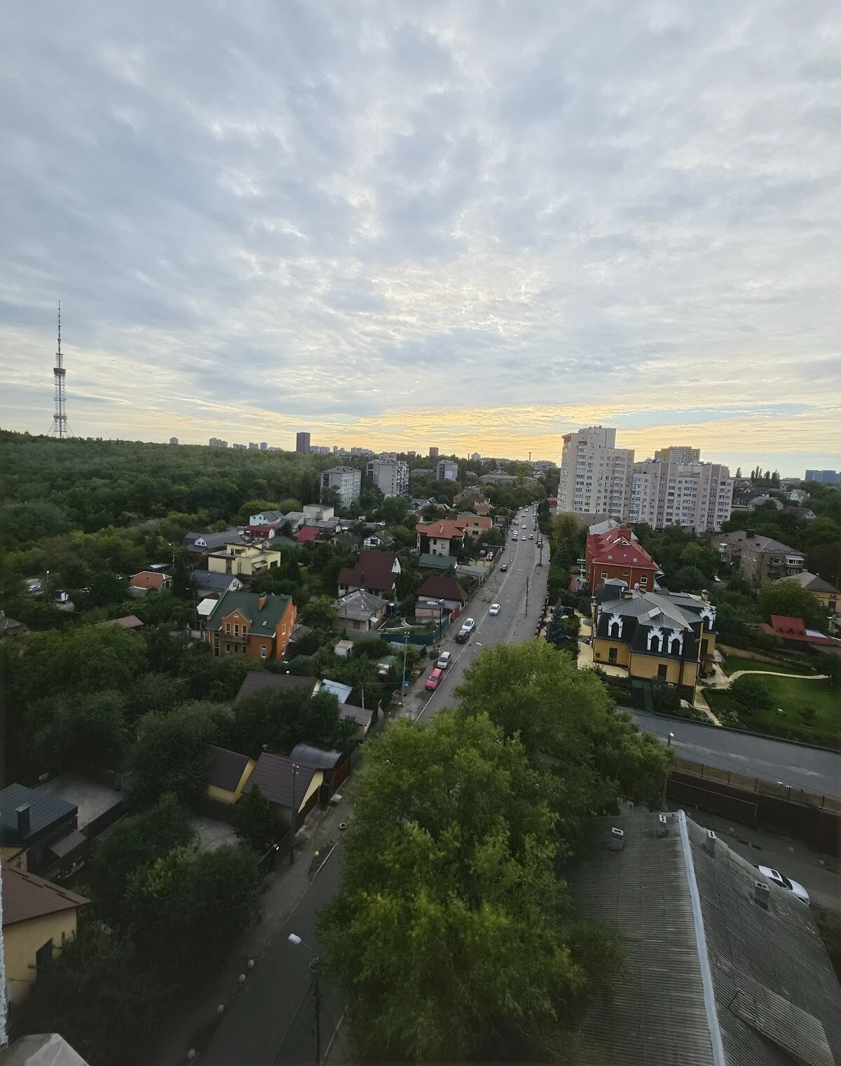 2-кімнатна квартира, Куренівка: дизайнерський ремонт, панорамні вікна - фото 3