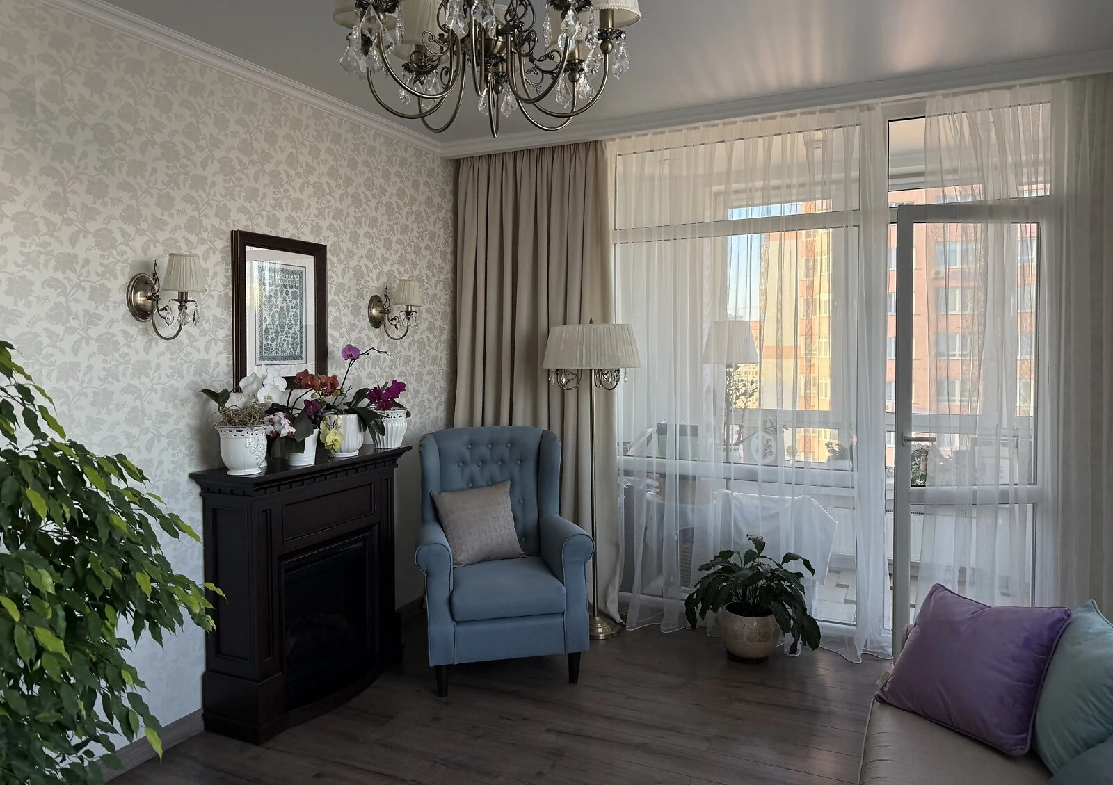 3-кімнатна квартира, Саперна Слобідка: резервне живлення - фото 1