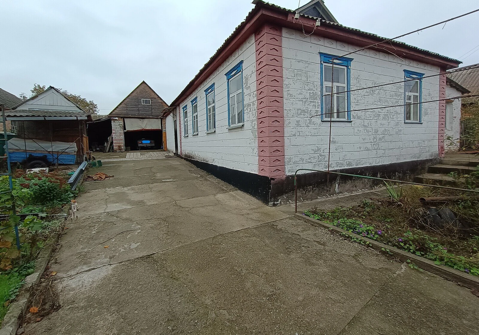 Дом, Корсунь-Шевченковский: гараж во дворе, торг - фото 1