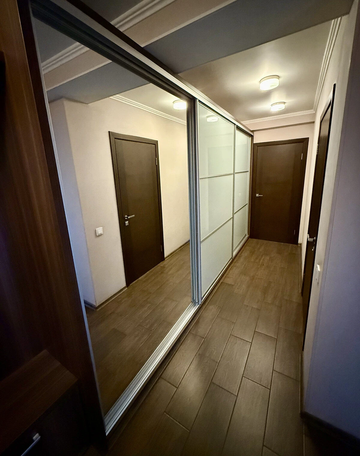 2-комнатная квартира, Русановка: евроремонт, газ и тепло без света, фото 5