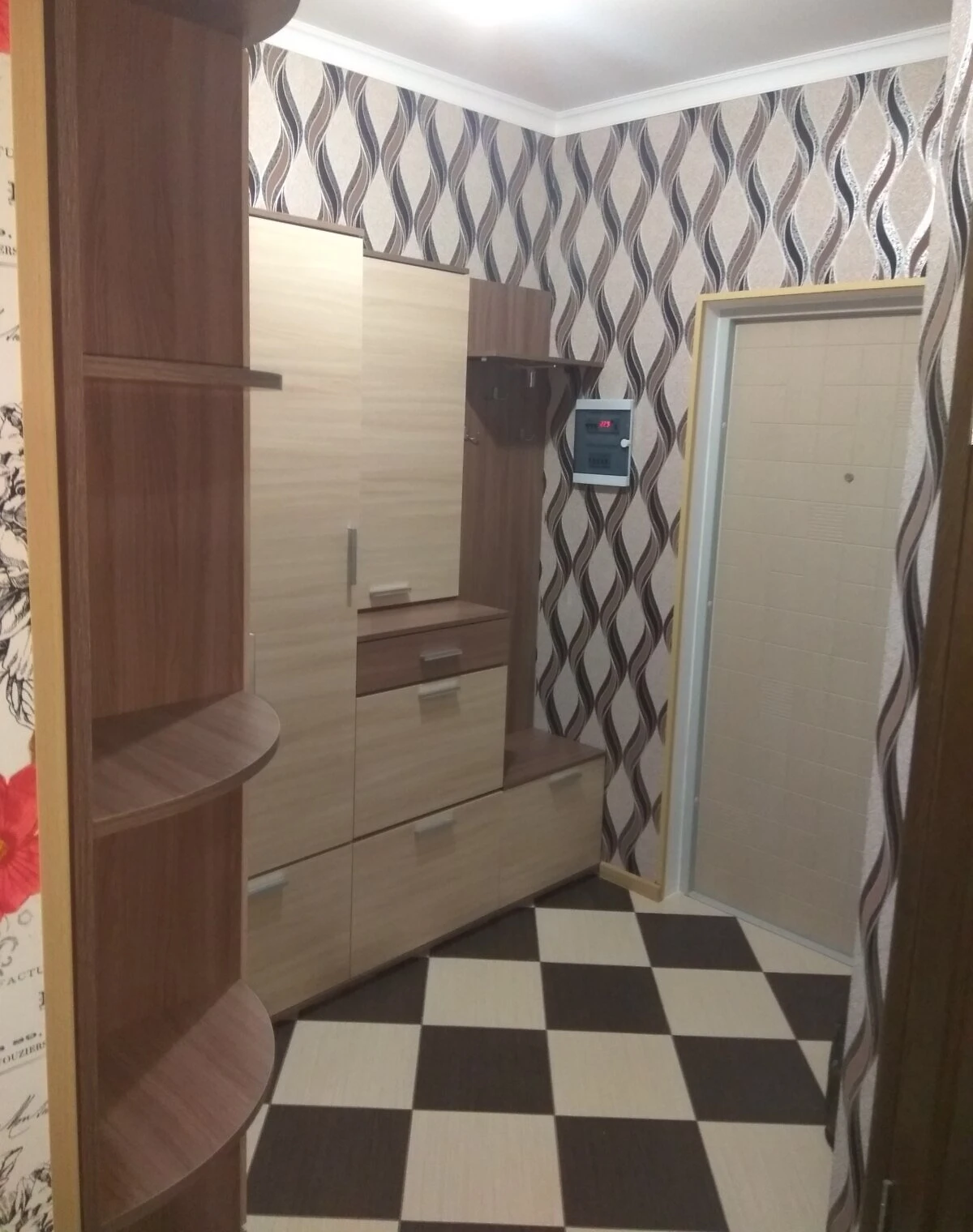 1-кімнатна квартира, Новобіличі: євроремонт, опалення без світла, фото 5