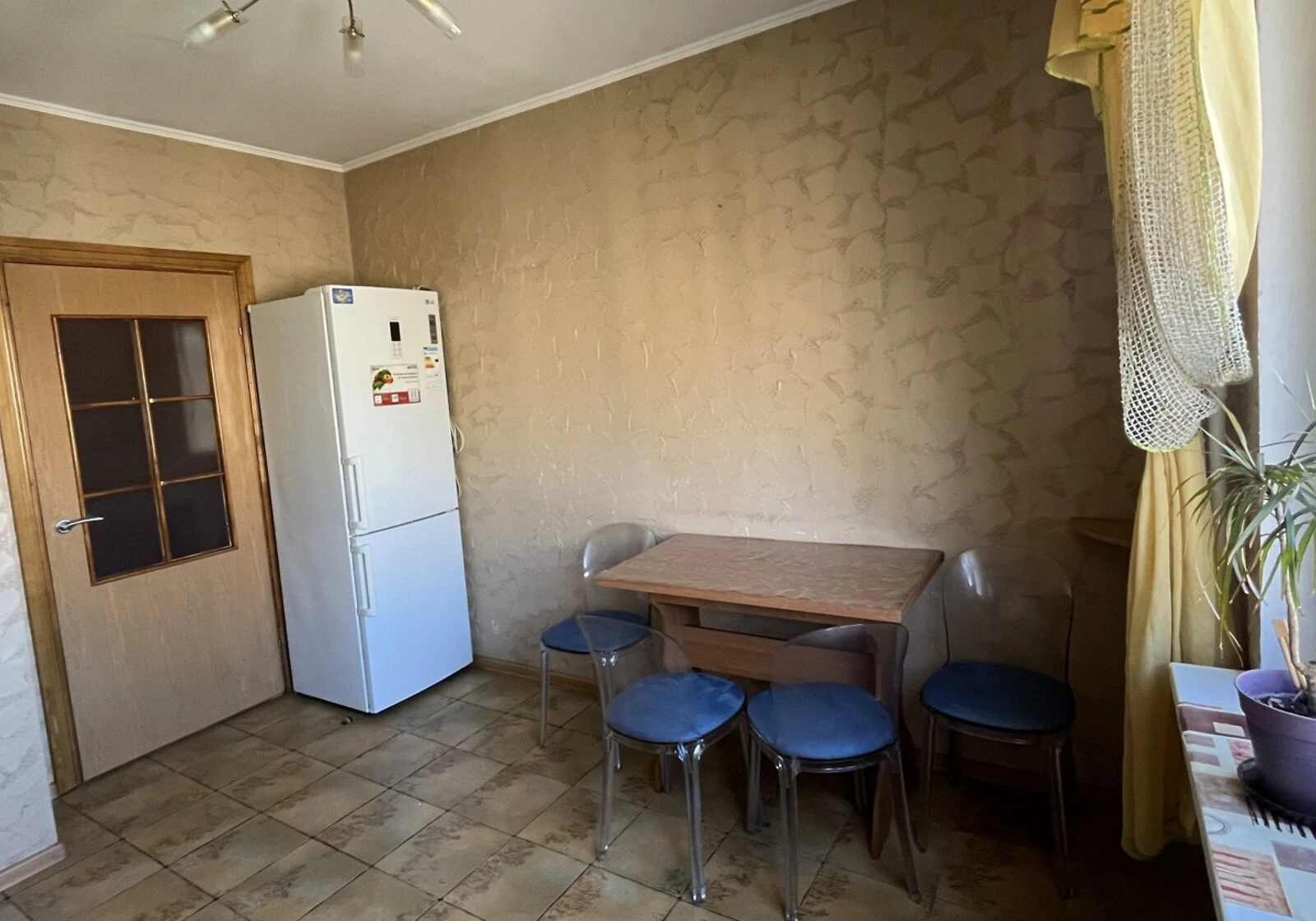 2-комнатная квартира, Позняки: бойлер, кондиционер - фото 2