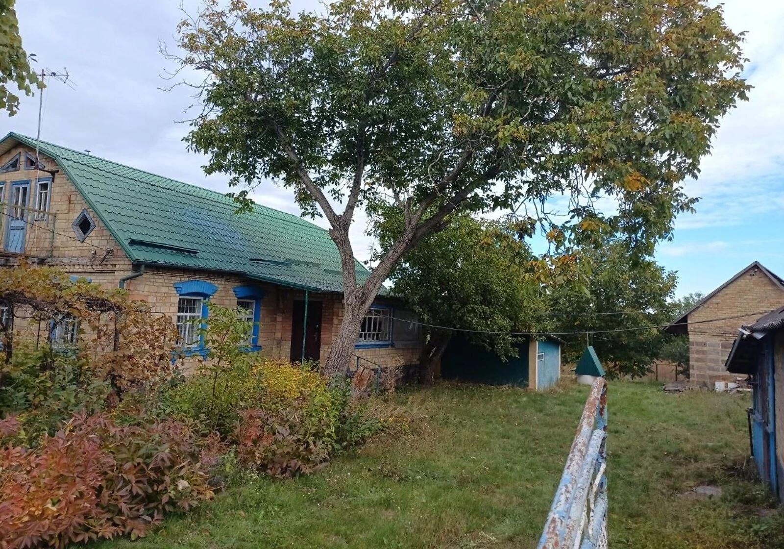 Будинок, Стави: веранда, ділянка 5118 м², гараж у дворі - фото 2