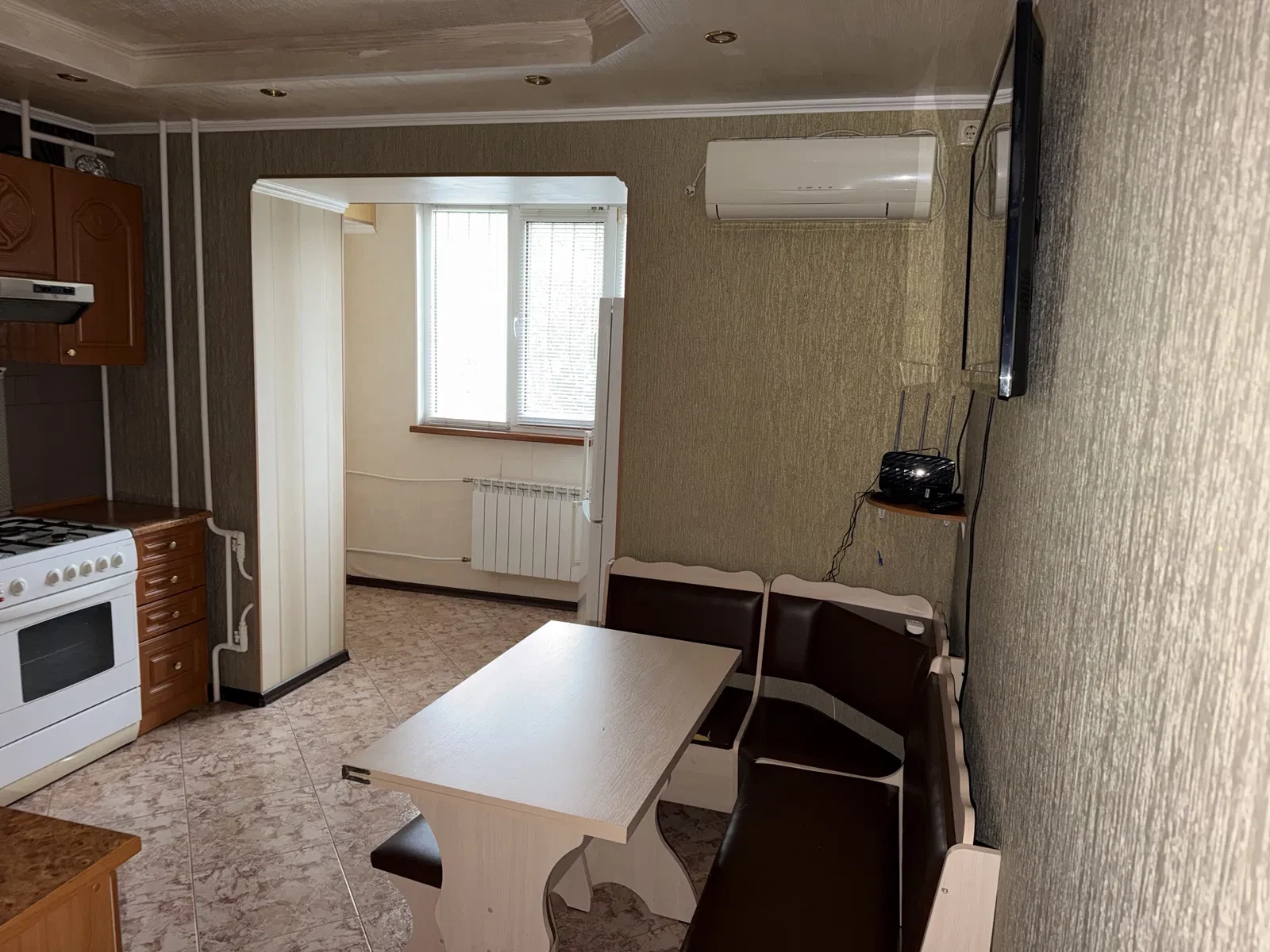 2-кімнатна квартира, Чорноморськ: 5 хвилин до моря, парковка - фото 4