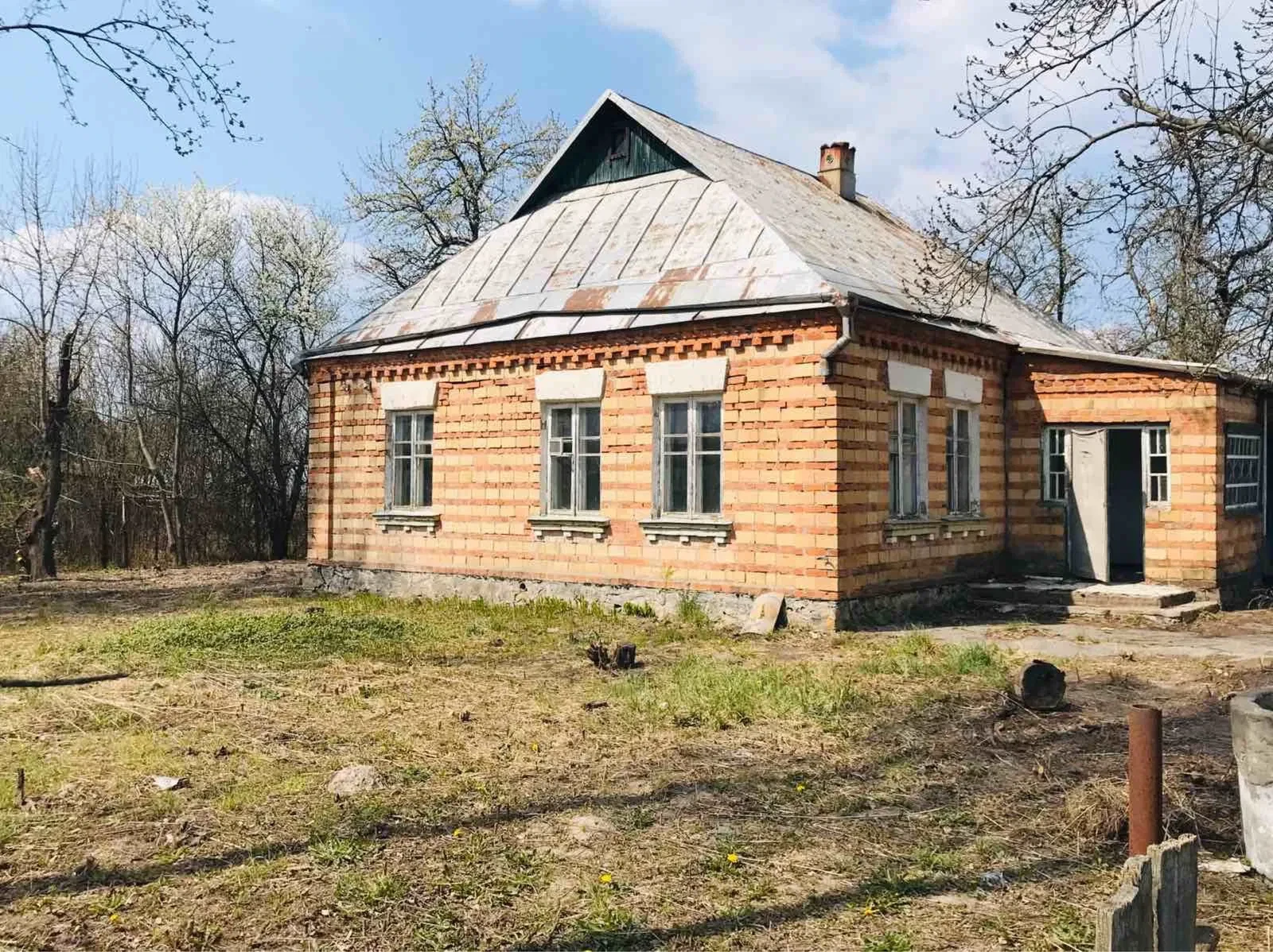 Ділянка 25 соток, Ставище: старий цегляний будинок, гараж