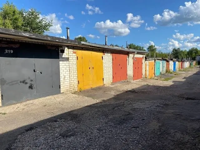 Гараж, Металлургический: кооператив «Комсомолец», под охраной - фото 2