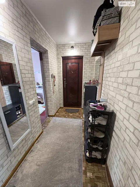 2-кімнатна квартира, Коростень: косметичний ремонт, бойлер - фото 3